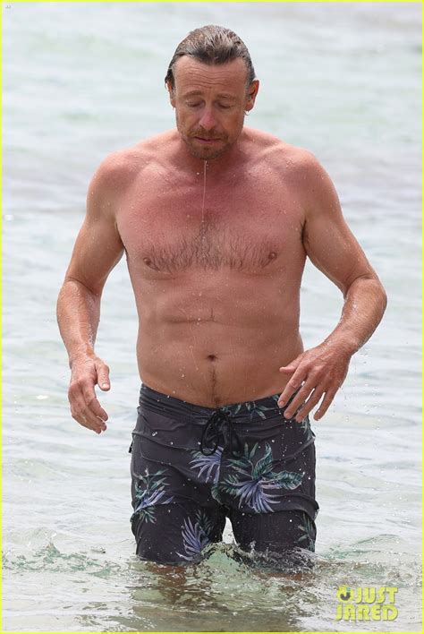 Simon Baker Looks Fit Going For A Dip In The Ocean Photo 4508464