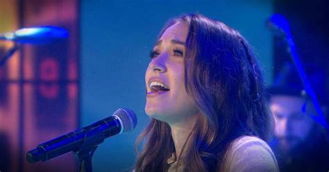 Lauren Daigle Worships On National Tv With How Can It Be Christian