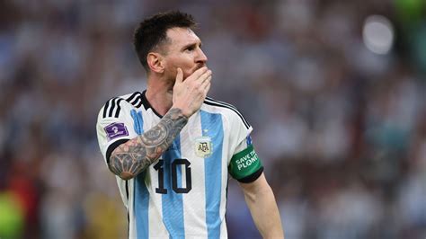 Lionel Messi Video Messi S Wc Goal Reduces Argentina Coach To Tears