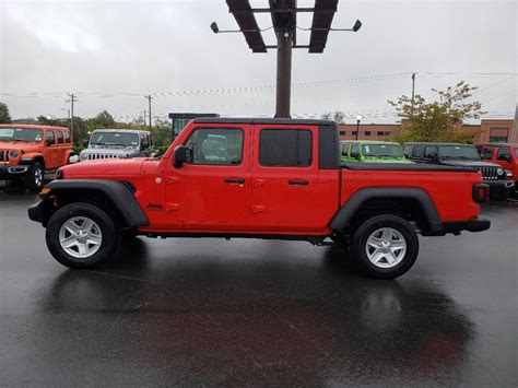 New 2020 Jeep Gladiator Sport S Crew Cab In Fort Mill 182288