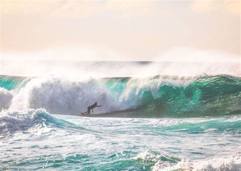 Where To Go Surfing In Hawaii On Oahu Kauai Maui And The Big Island