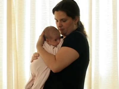motivos por que o bebê chora tanto BabyCenter