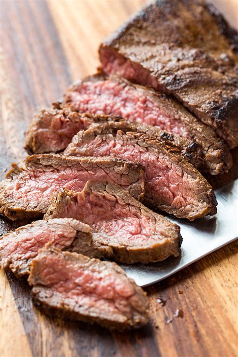 Let the steak rest for 10 minutes. Steak Salad | The Cozy Apron