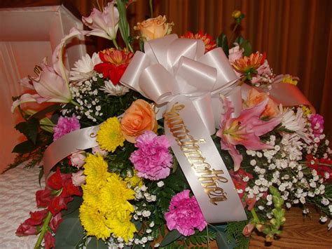 Lutz flowers was an original member of ftd. Free flowers at memorial service Stock Photo - FreeImages.com