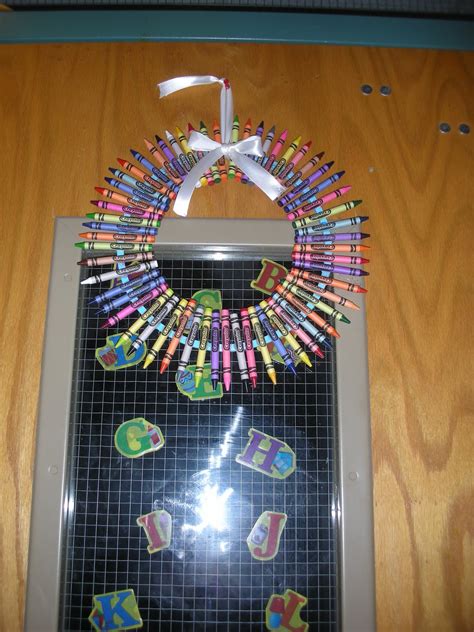 Back To School Crayon Wreath Tuesdays With Jacob