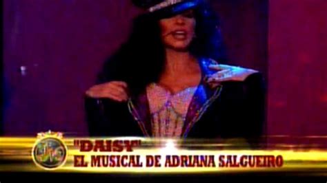 El Sensual Musical De Adriana Salgueiro