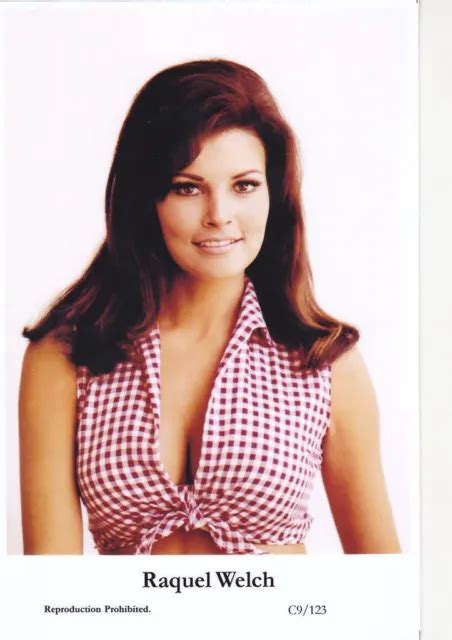 SEXY RAQUEL WELCH Actress PIN UP PHOTO Postcard SWIFTSURE Edititon