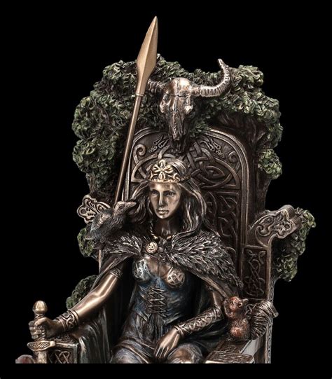 Medb From Connacht Figurine Celtic Say Goddess Mythology Fantasy