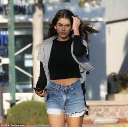 Kaia Gerber Shows Off Slim Pins And Toned Tummy In Cutoffs Daily Mail