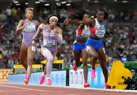 Us Women Disqualified From 4x400m Relay After Baton Fail Reuters