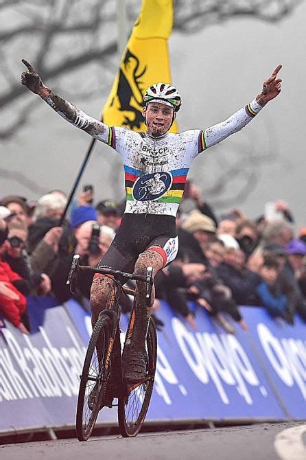 Dutch fans gorged on cycling success this past weekend. Mathieu van der Poel celebrates his victory in Hoogerheide | Cyclocross, Cycling inspiration ...