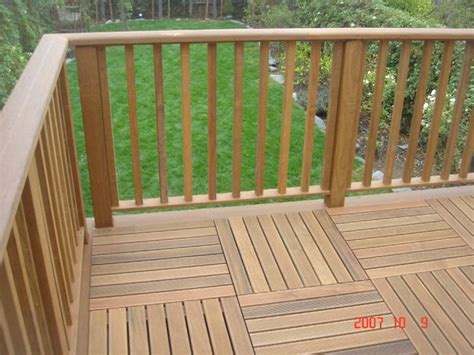 Find ideas and inspiration for wood deck railing ideas to add to your own home. Pin by Faye Coleman on garden | Wood railing, Handrail ...