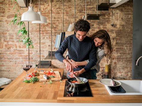 10 Romantic Dinner Recipes To Impress Your Girlfriend Men S Journal