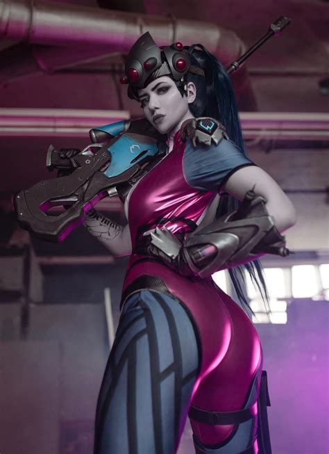 Abeckercos Pulling Off The Best Widowmaker Cosplay I Have Ever Seen