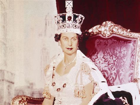 Queen elizabeth ii is the sixth queen to have been crowned in westminster abbey in her own 6. The Coronation of Queen Elizabeth II - Photo 11 - Pictures ...