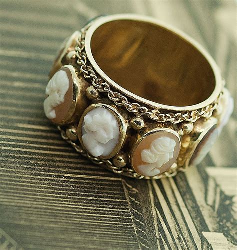 Vintage Ring Vintage Cameo Band With 9 Cameos In A 14k Etsy Vintage