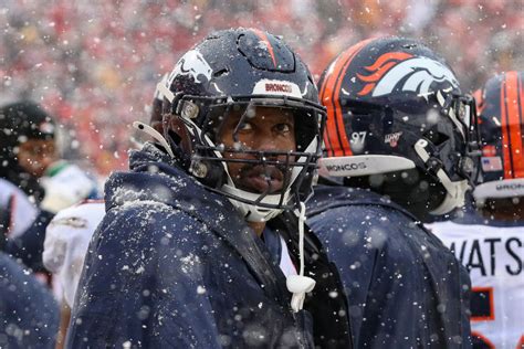 The Secret Ways Nfl Players Stay Warm During Freezing Games