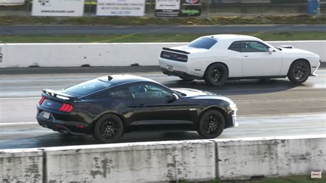 Ford Mustang Gt Drags Dodge Challenger Scat Pack Someone Will Feel So