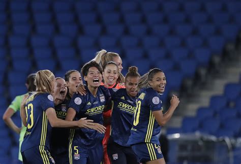 lyon defeat wolfsburg to claim fifth successive women s champions league title fourfourtwo