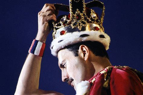 Fm Secla 1061 25 Años De La Muerte De Freddie Mercury Así Vivió Sus