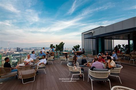 Pjs Bar And Grill New World Hotel Highest Rooftop Bar In Pj