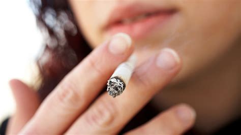 Smoking while pregnant doubles risk of sudden unexpected infant death 