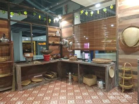 Buat masa ini, sebanyak 2 blok (blok l dan m) di ppr pinggiran bukit jalil yang mengandungi sebanyak 632 unit rumah dijadikan projek perintis bagi program ini. Foto: Teringat Kampung Halaman Saat Transit di Malaysia
