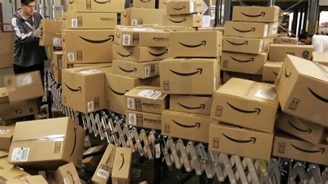 Amazon Is Leaving Fake Packages To See If Drivers Are Stealing Them