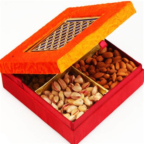Organic dried apples may contain occasional seed, stem or core fragments Diwali Dry Fruits Gift Pack at Rs 500/pack | Dry Fruit ...