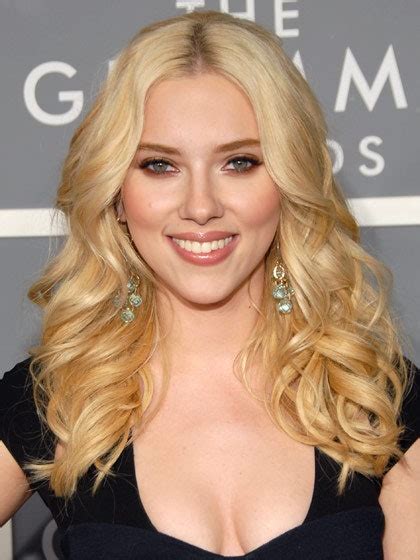 Scarlett Johanssons Hair Color Evolution Allure