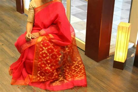 Jamdani Pallu On Organza Saree Saree Blouse Designs Beautiful Saree