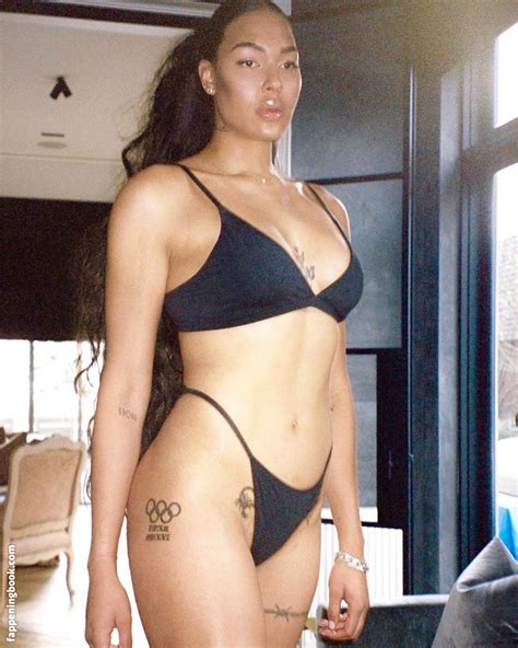 Liz Cambage Ecambage Nude Onlyfans Leaks The Fappening Photo
