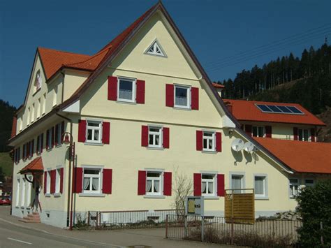 Each of the individually decorated rooms at the b&b haus zur krone is equipped with free. Seminarhaus_Krone_Schenkenzell_Haus (3) - Seminarhaus ...