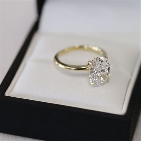 Our online list gives a wide choice of oval shaped diamonds. Oval Engagement Rings