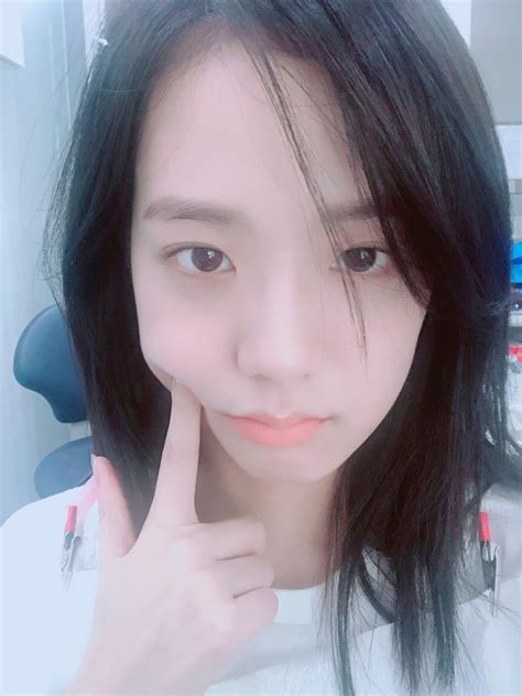 8 Pictures Of Blaclpink Without Makeup Showbizkorea