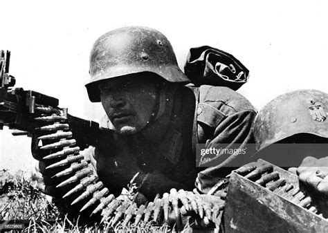 World War Ii Russian Front German Machine Gunner April 1943 Roger