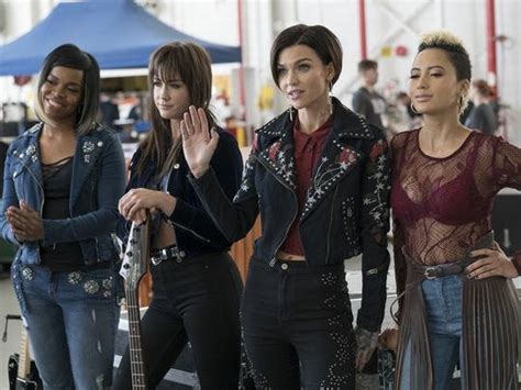 Pitch Perfect 3 Proves The Series Is Aca Over Review
