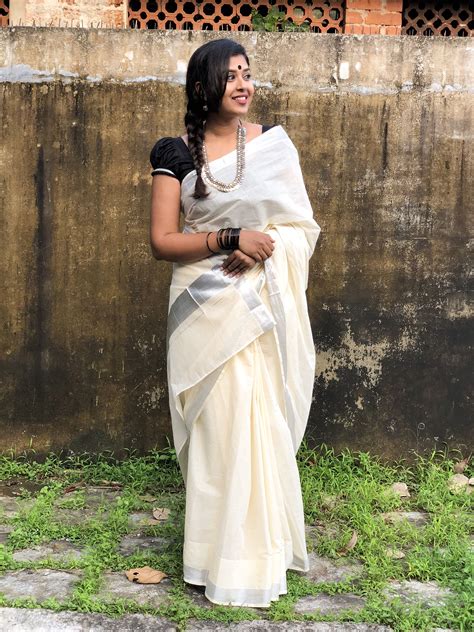 Kerala Kasavu Set Mundu Blouse New Trends Vaigha Malayalam Actress