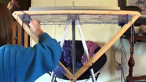 Continuous Strand Weaving On A Triangle Loom Part 2 Of 3 Weaving