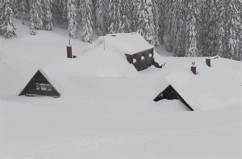 Austria Biggest Snowfall In Recent Memory 3 Meters In 48 Hours