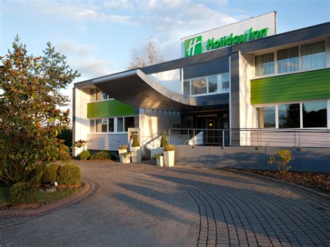 A holiday inn in north dakota built one of the first holidomes to solve that problem, though it wasn't called a holidome until holiday inn later adopted the idea at their other hotels. Holiday Inn Lille - Ouest Englos - Description et photos ...