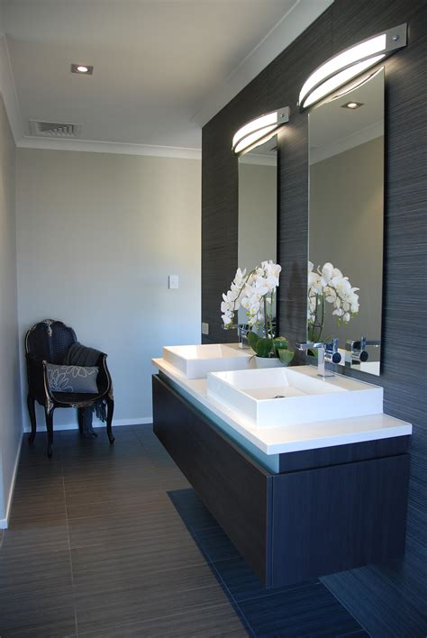Some fresh master bathroom ideas can give your home the uplift that it might need and raise your spirits too! Bathrooms | Inspiration | Modern Bathroom Ideas 2018