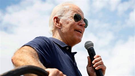 Fox News Poll Biden Still Leads Democratic Race Warren Climbs Into