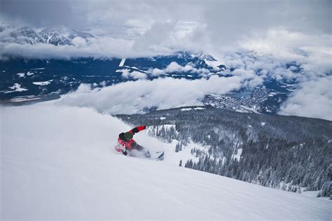 Revelstoke Mountain Resort Ski Holidays And Tours Canada