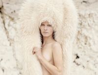Supermodelo Emily Baker Posa Desnuda Para Vogue Spanish China Org Cn