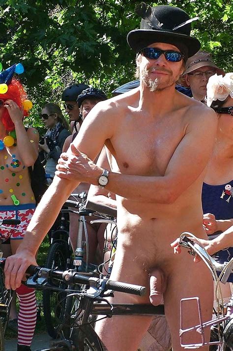 Amateur Nude Male Riding Bike Pics XHamster