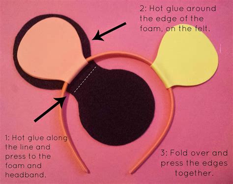 How to make mickey mouse ears: Munchkin and Bean: Felt Mickey Mouse Ears