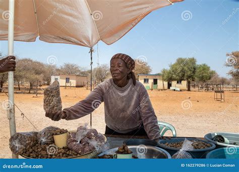 African Street Vendors Stock Photo Image Of Market 162279286