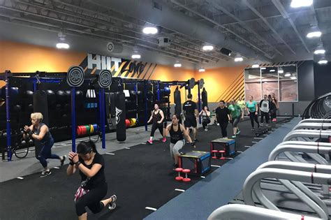 Crunch Fitness Avondale Read Reviews And Book Classes On Classpass