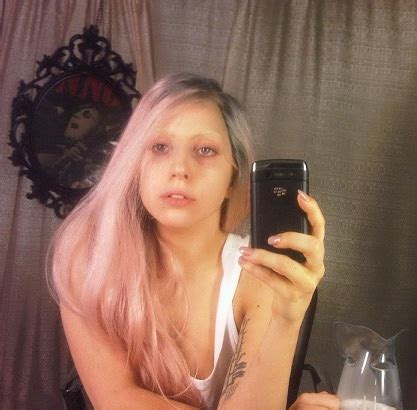 Quirky Images Of Lady Gaga Without Makeup